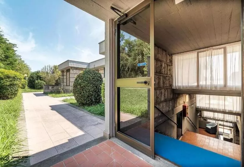 اتاق استاندارد چهار تخته, Garden Terni