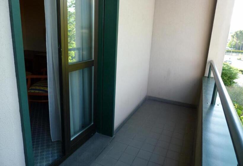 اتاق استاندارد با بالکن, Garden Terni