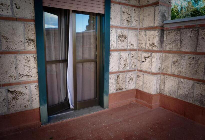 اتاق استاندارد با بالکن, Garden Terni