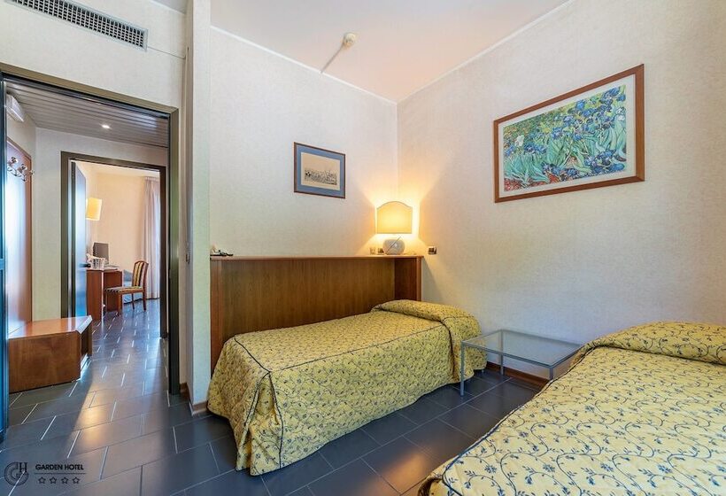 اتاق استاندارد چهار تخته, Garden Terni