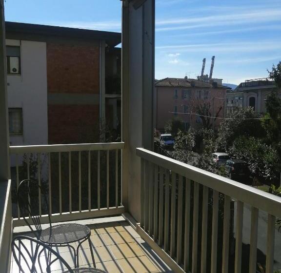 اتاق استاندارد, Ghironi