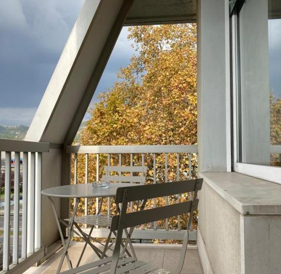 اتاق استاندارد, Ghironi