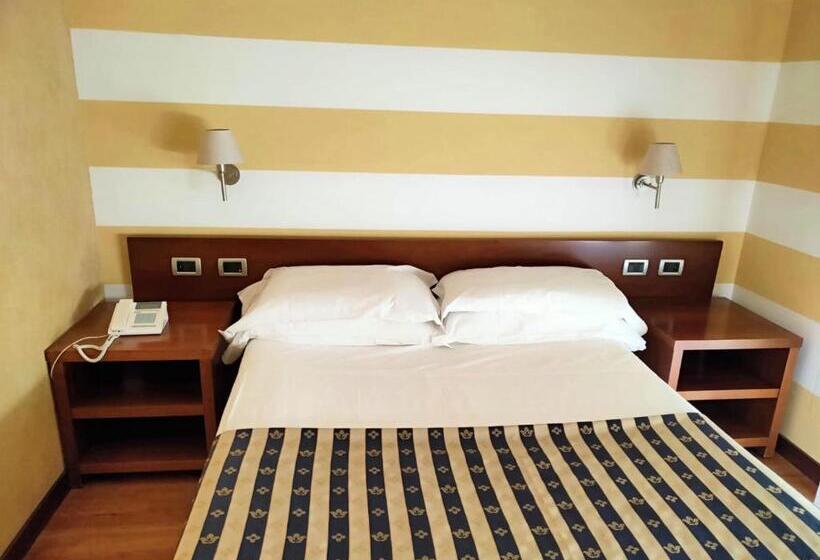 اتاق استاندارد, Ghironi