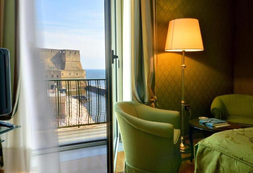 اتاق کلاسیک با چشم‌انداز دریا, Grand Hotel Vesuvio