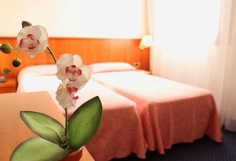 4인용 스탠다드 룸, Kappa