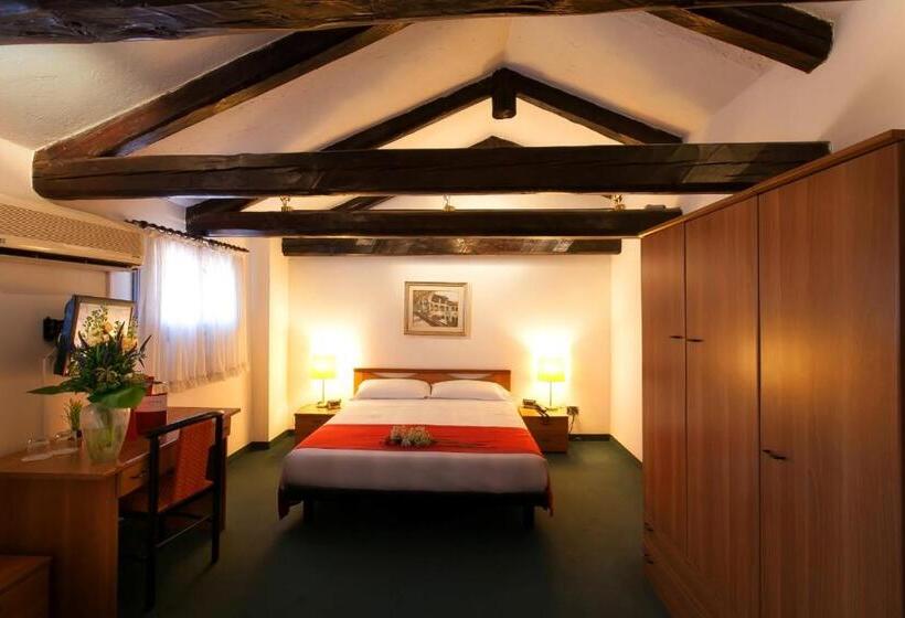 침실 2개 아파트, Kappa