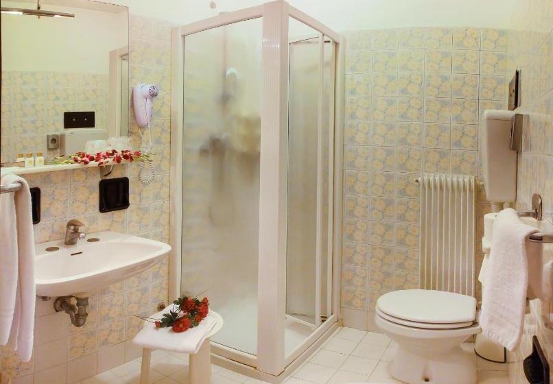 베이직 룸 더블 침대, Kappa