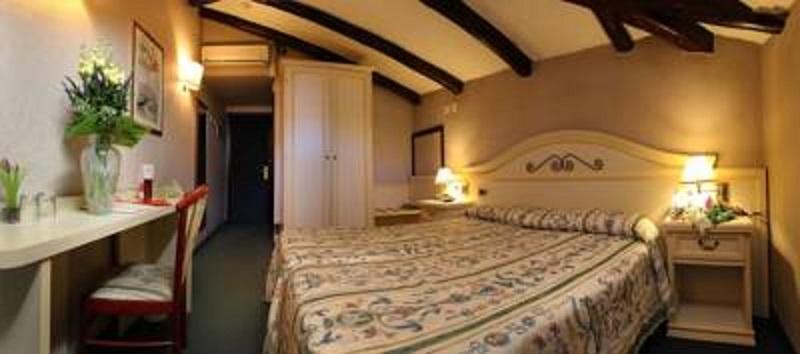 스탠다드 룸, Kappa