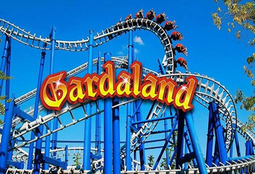 スタンダードルーム, Krystal