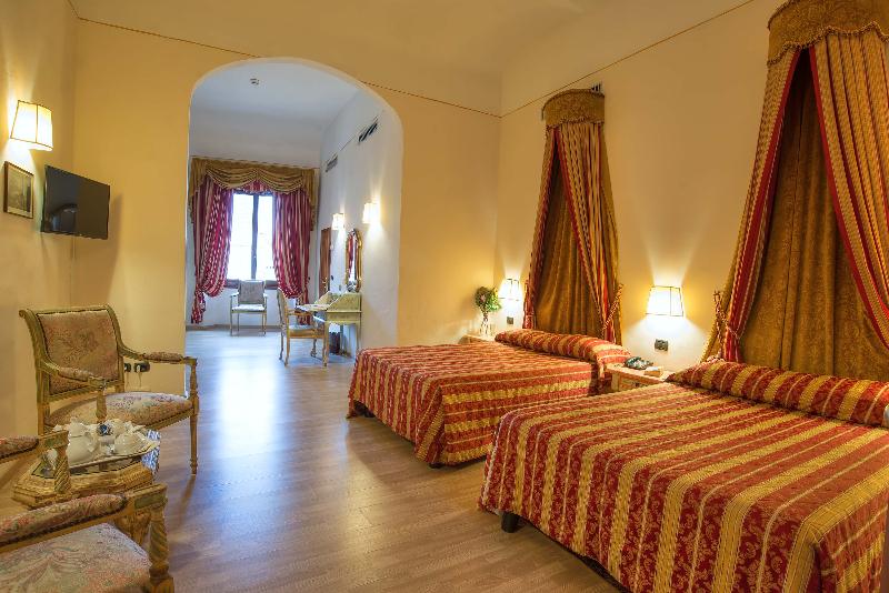 اتاق لوکس, Paris