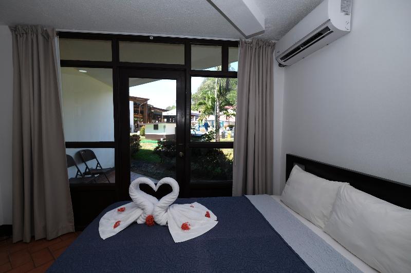 اتاق کلاسیک, Paris