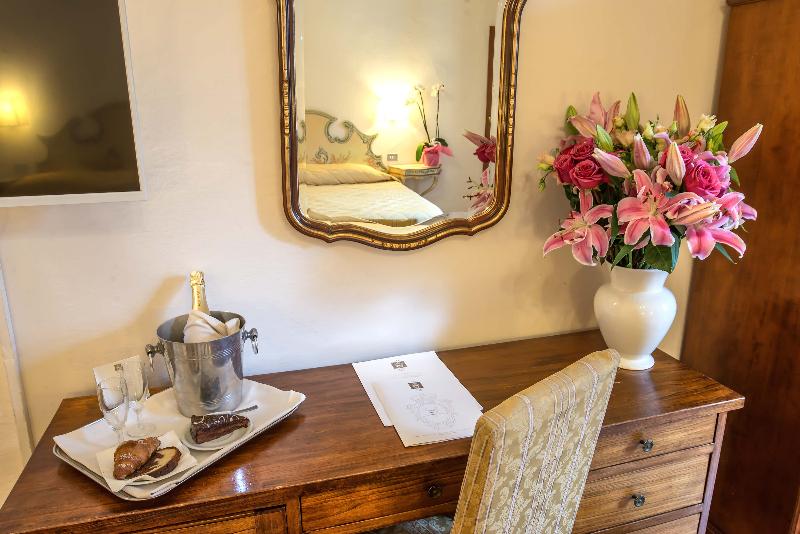 اتاق استاندارد, Paris