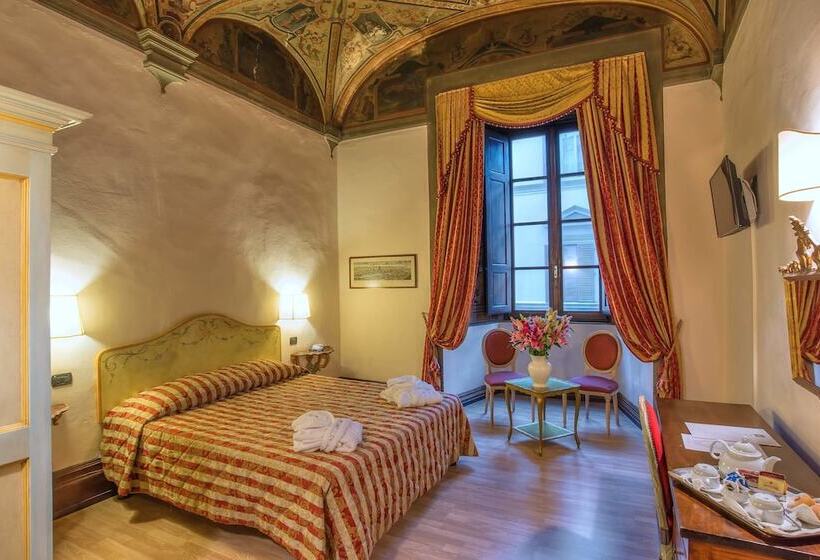 اتاق سوپریور, Paris