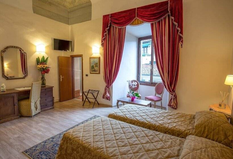 اتاق سوپریور, Paris