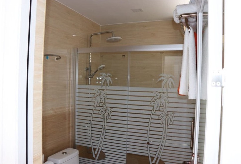 غرفة عائلية متصلة, Icom Marina Sea View
