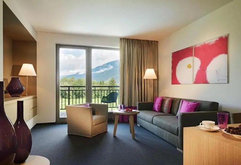 ゴルフ場の見えるスイートルーム, Dolomitengolf Suites