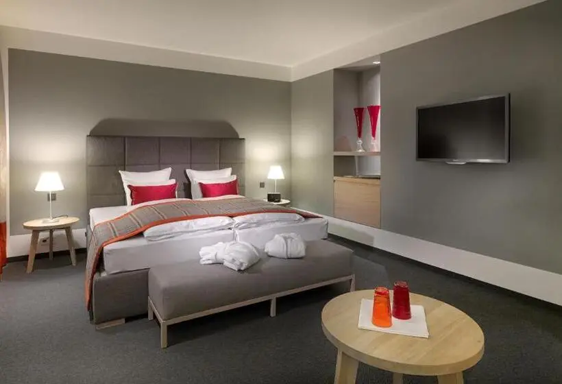 ゴルフ場の見えるジュニアスイート, Dolomitengolf Suites