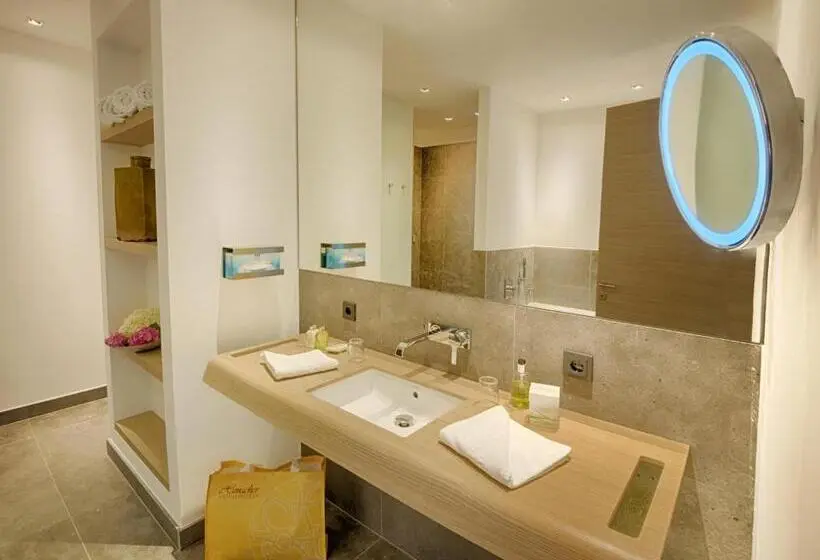 ゴルフ場の見えるジュニアスイート, Dolomitengolf Suites