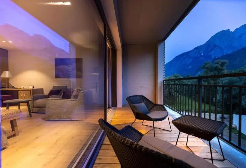 山の見えるジュニアスイート, Dolomitengolf Suites
