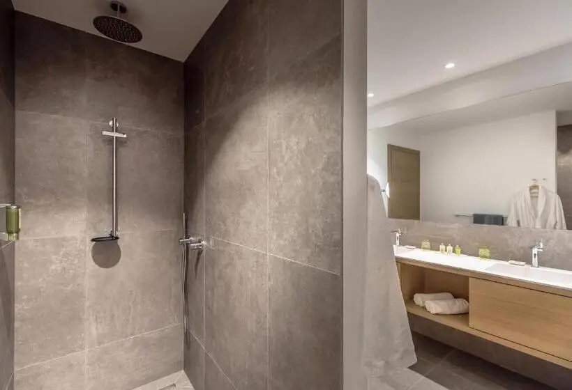 山の見えるジュニアスイート, Dolomitengolf Suites