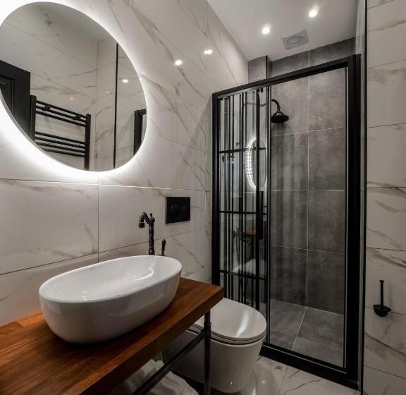 デラックスルーム, Galataco