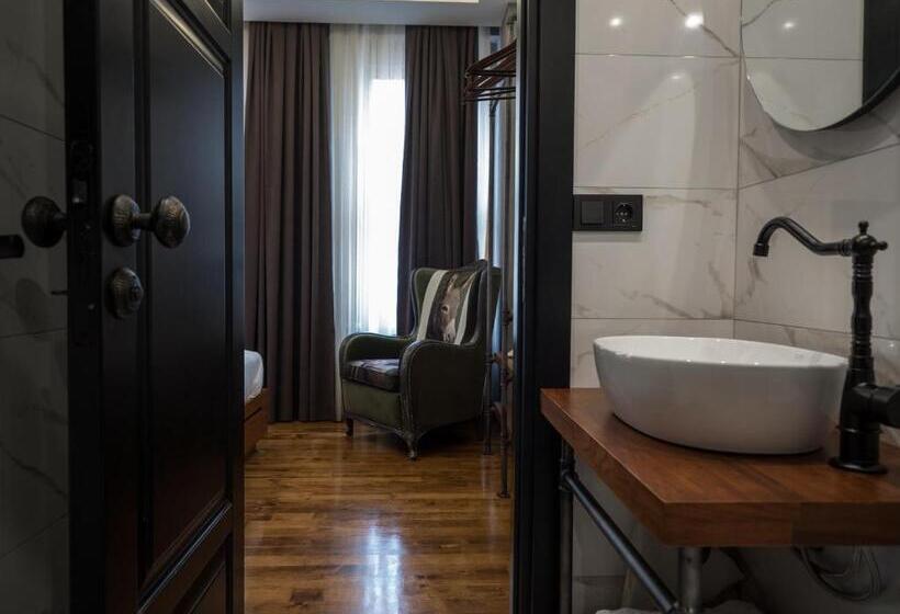 バルコニー付きデラックスルーム, Galataco