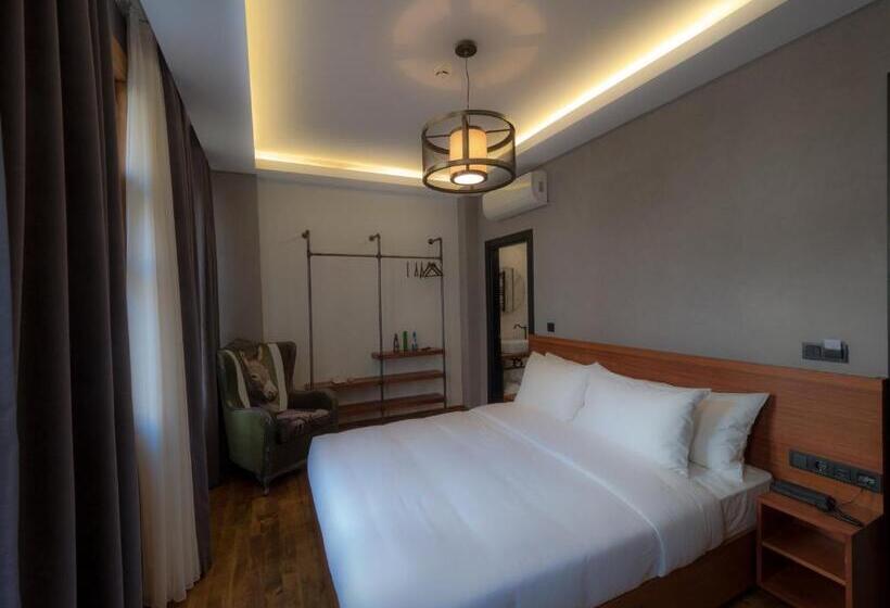 バルコニー付きデラックスルーム, Galataco