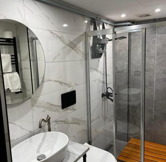 スタンダードルーム, Galataco