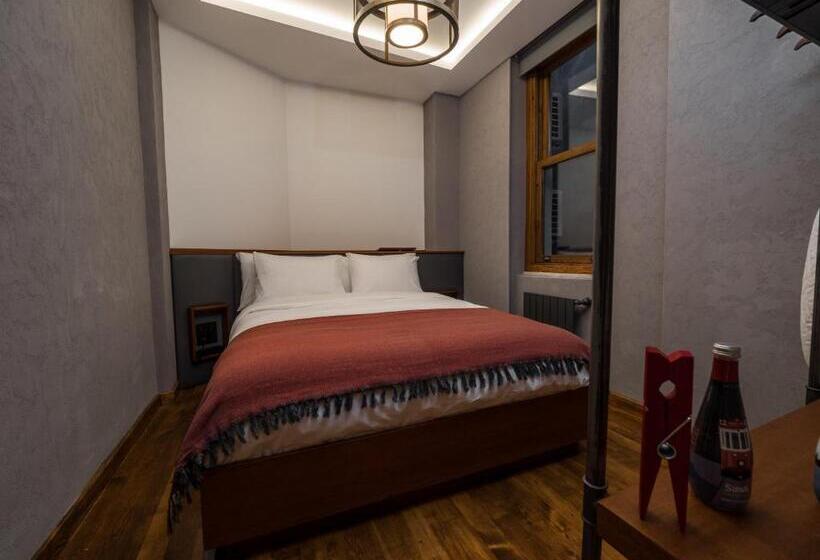 スタンダードルーム, Galataco