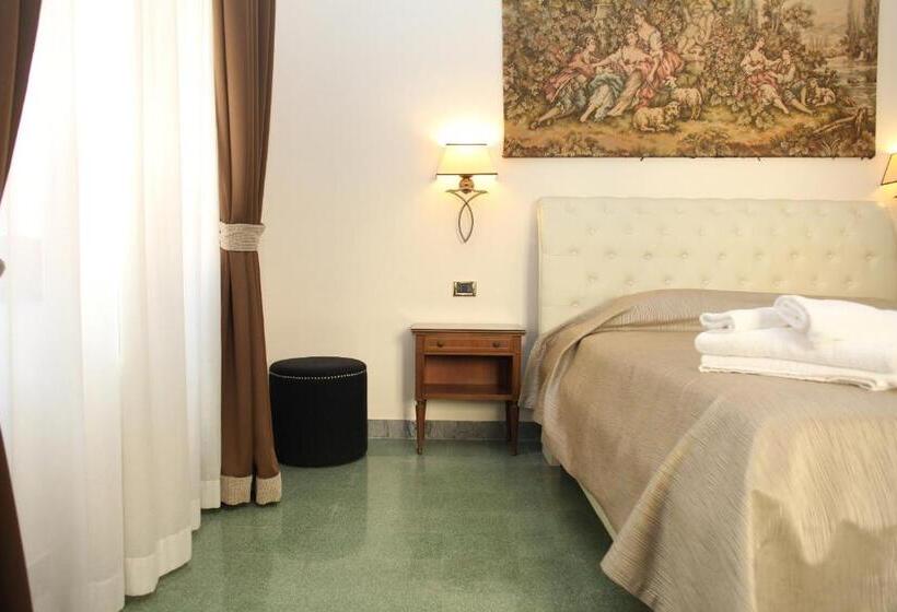 标准间, Albergo Russo