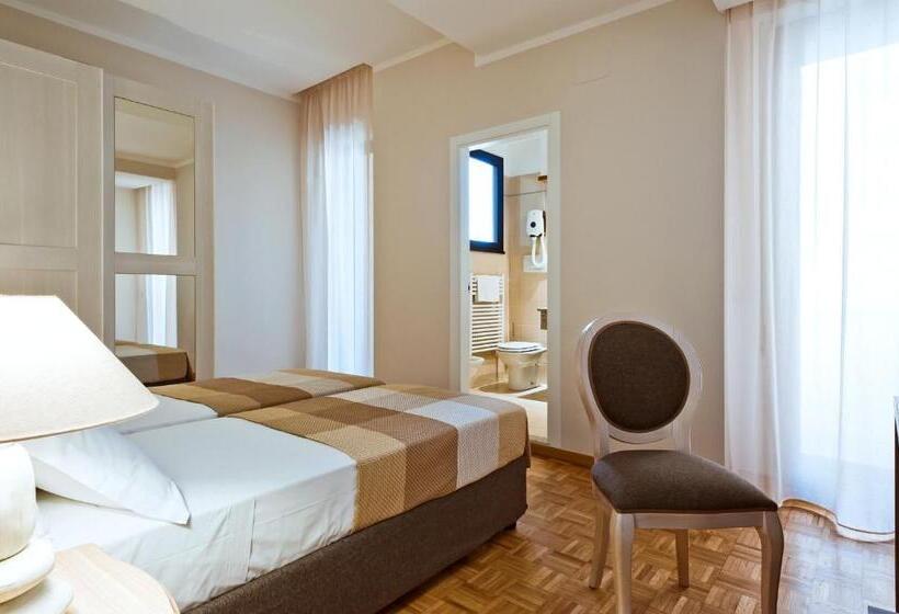 Номер Стандарт, Ambassador