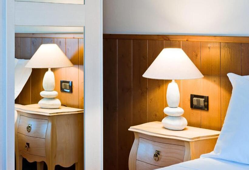 Номер Стандарт Вид на Море, Ambassador