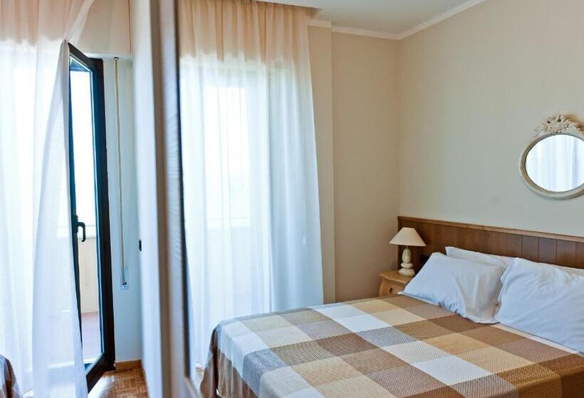 Номер Стандарт Вид на Море, Ambassador