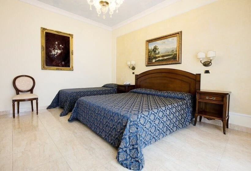 חדר סטנדרט לשלושה, Grand Hotel President