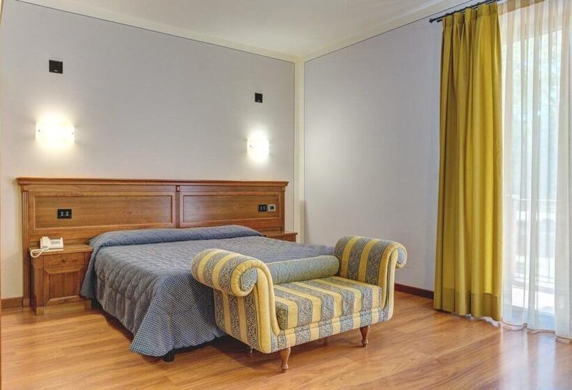 适合残疾人士使用的高档房间, Panoramic Montepulciano