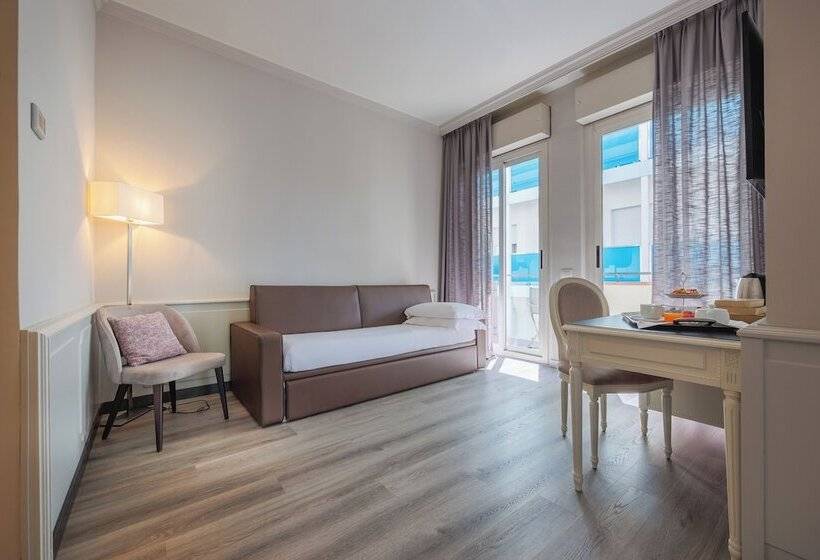 سوییت جونیور, Parco Dei Principi Boutique