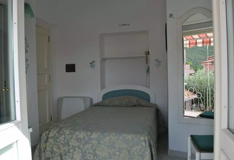 اتاق استاندارد یک نفره, Ristorante Borgo La Tana