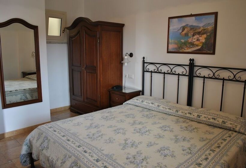 חדר סטנדרט לארבעה, Ristorante Borgo La Tana