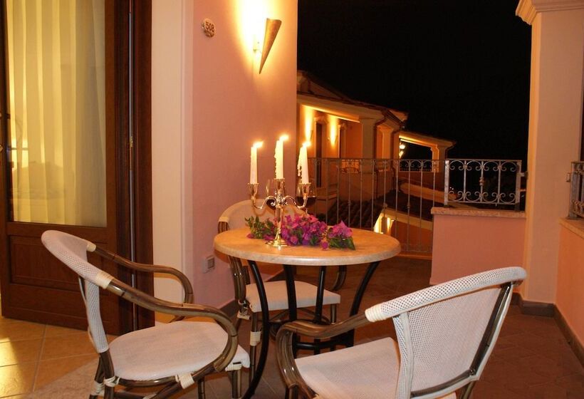 סוויטה נוף לים, Ristorante Borgo La Tana