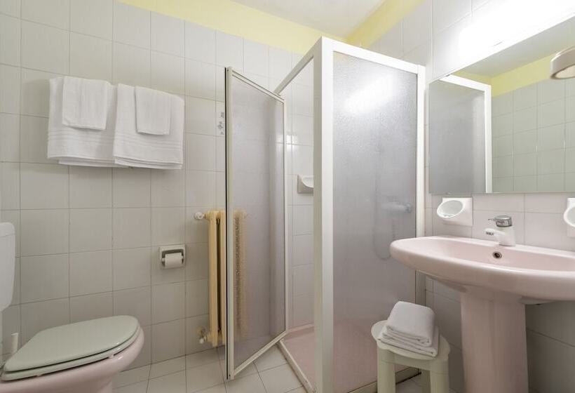 Номер Стандарт Трехместный, Sporthotel Olimpo