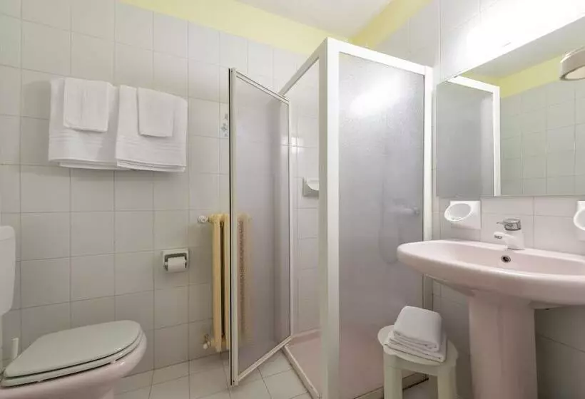 Standard Kolmen Hengen Huone, Sporthotel Olimpo