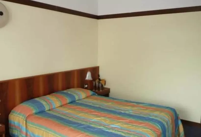 Standard Kolmen Hengen Huone, Sporthotel Olimpo