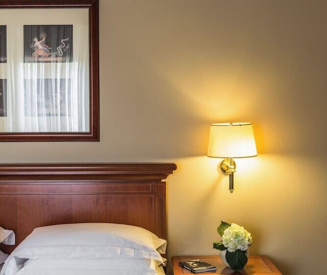 سوییت جونیور, Starhotels Michelangelo Rome