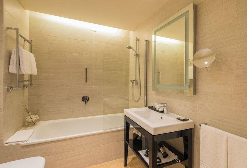 اتاق لوکس, Starhotels Michelangelo Rome