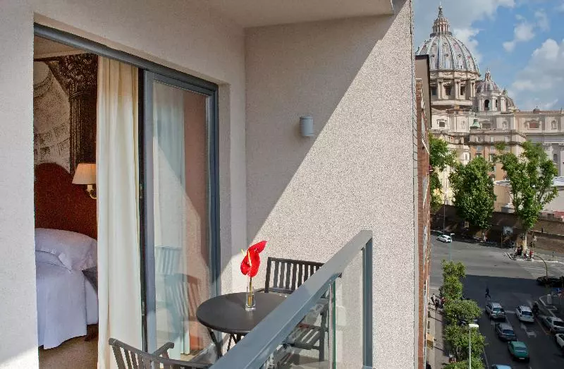 اتاق لوکس با بالکن, Starhotels Michelangelo Rome