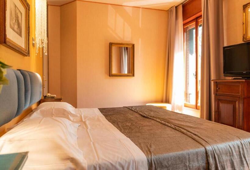 חדר סופריור נוף לגינה, Terme Salvarola