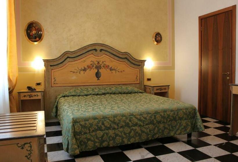 スタンダードルーム, Villa Stucky