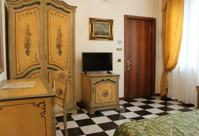 スタンダードルーム, Villa Stucky