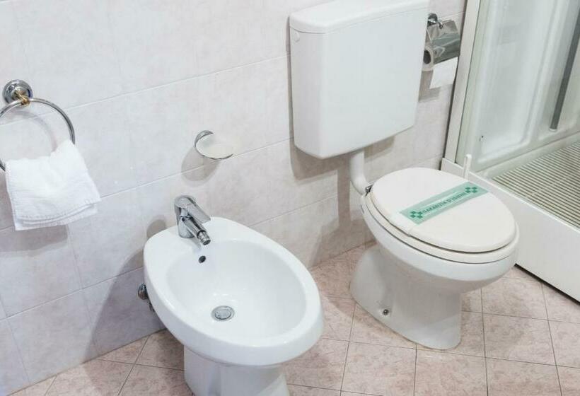 スタンダードルーム, Villa Stucky