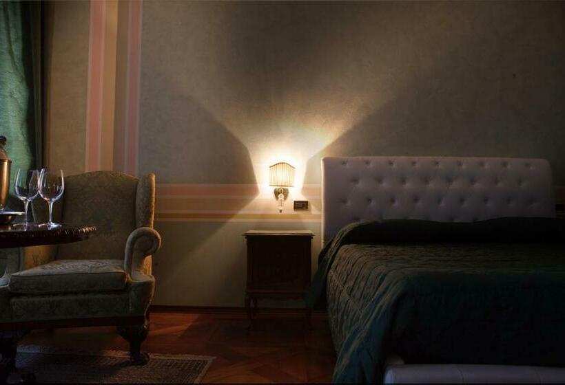 ジュニアスイート, Villa Stucky